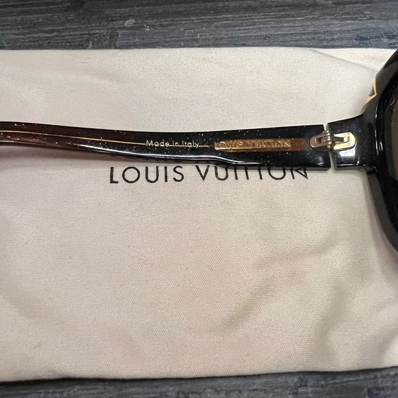 Louis Vuitton sunglasses. Worn only a few times. Perfect condition. - Picture 2 of 6